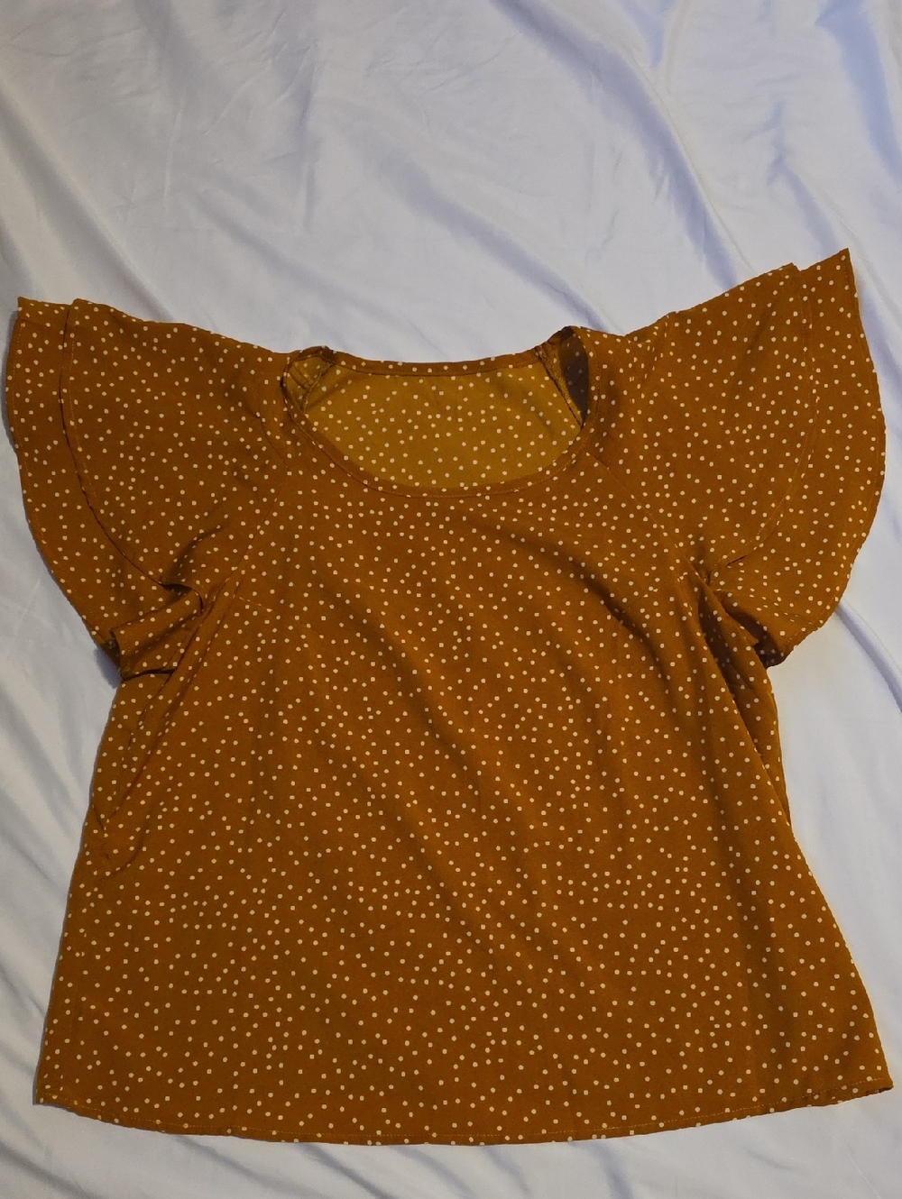 ❣️5 For $25❣️ SHEIN Burnt Orange Polka Dot Flutter Sleeve Blouse